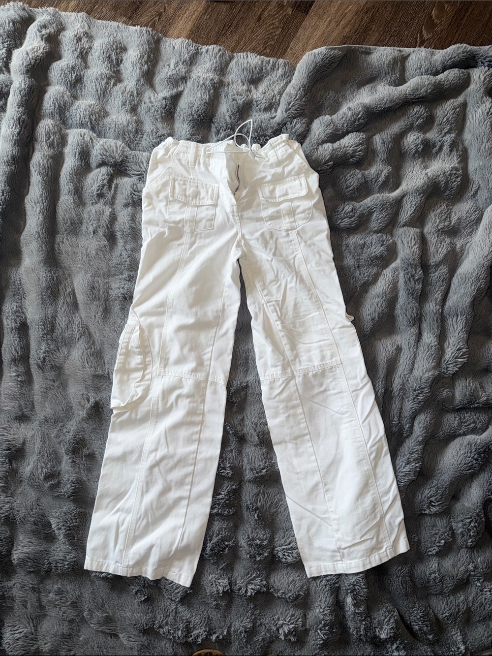 John Galt by Brandy Melville White Cargo Pants